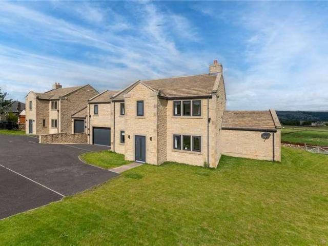 5 bed house for sale