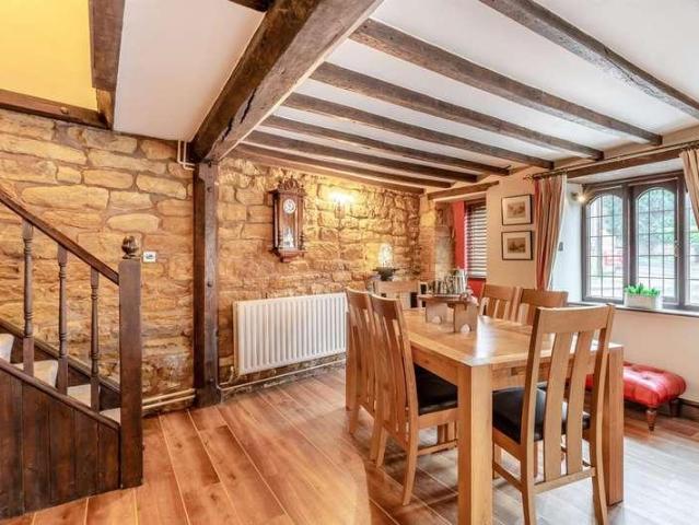 5 bed house for sale