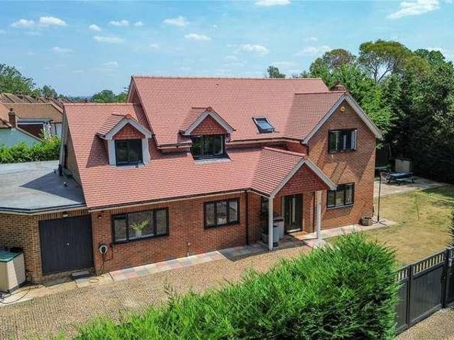 5 bed house for sale