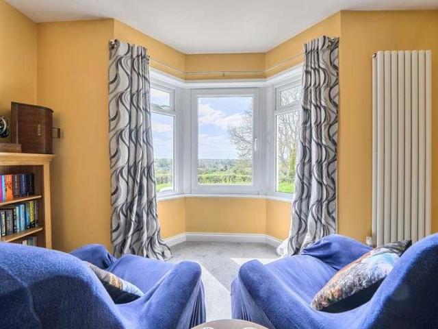 5 bed house for sale