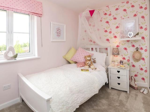 5 bed house for sale