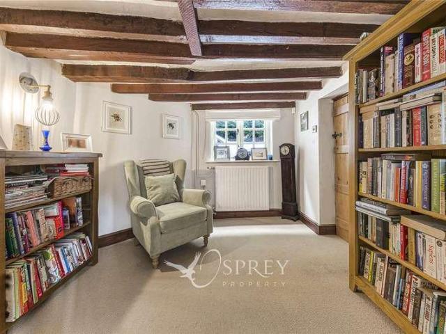 5 bed house for sale