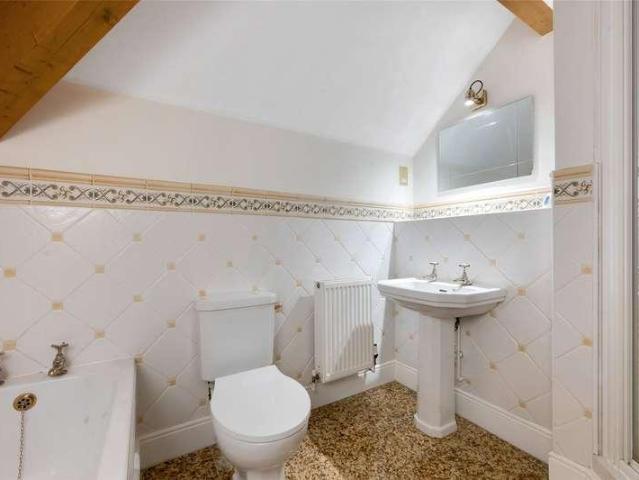 5 bed house for sale