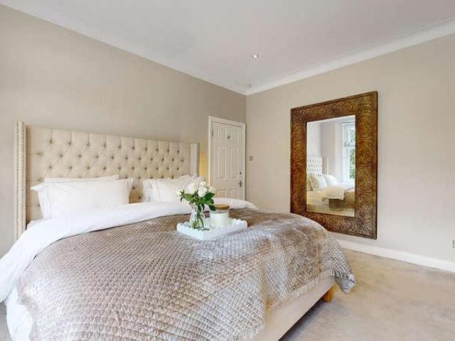 5 bed house for sale