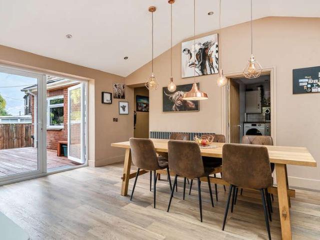 5 bed house for sale