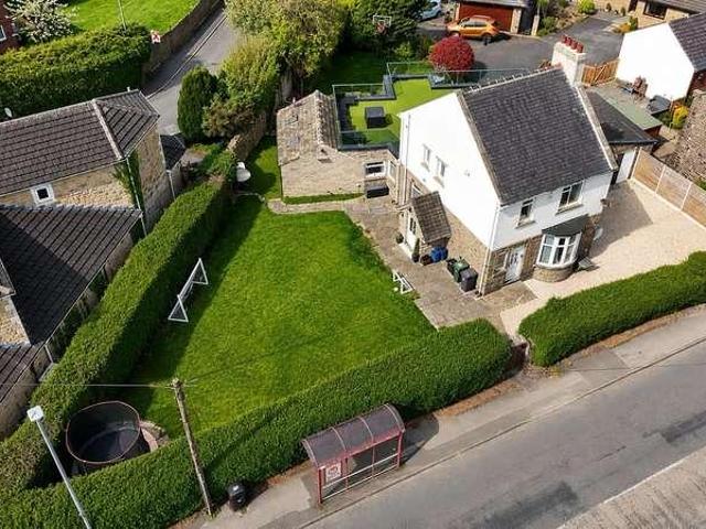 4 bed house for sale