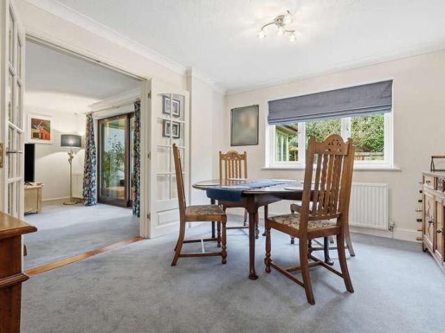 5 bed house for sale