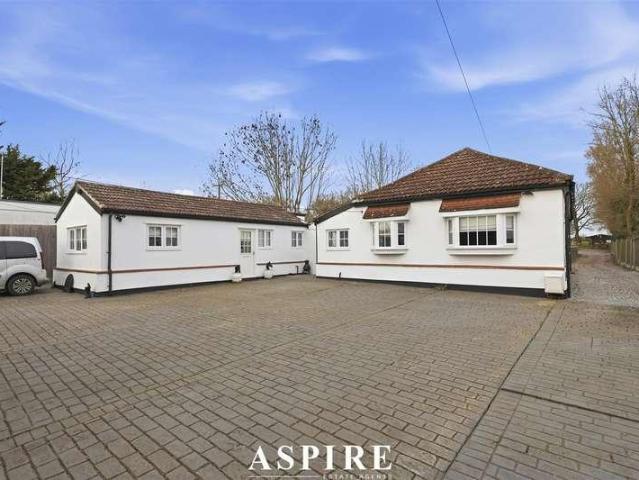5 bed house for sale