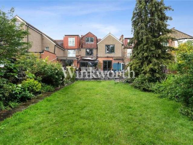 5 bed house for sale