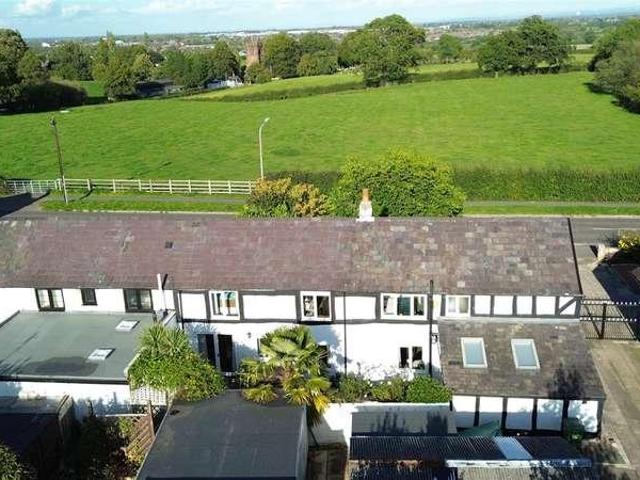 5 bed house for sale