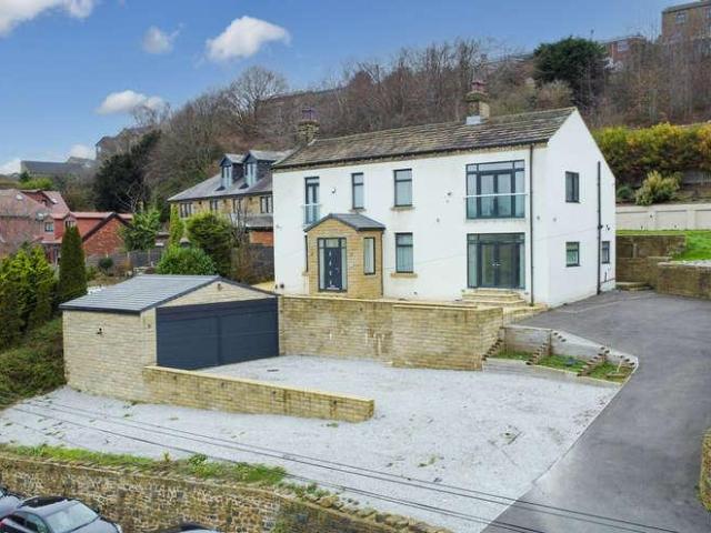 5 bed house for sale