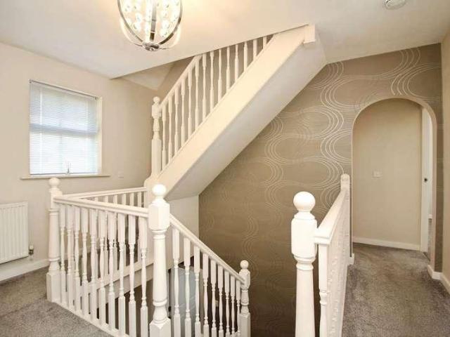 5 bed house for sale
