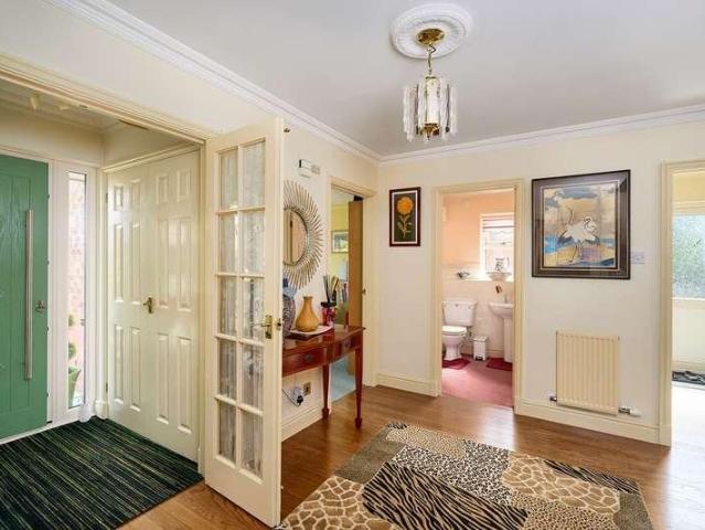 5 bed house for sale