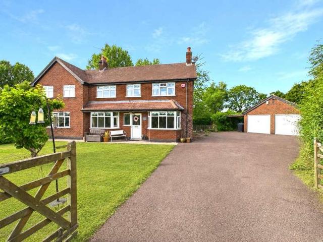 5 bed house for sale