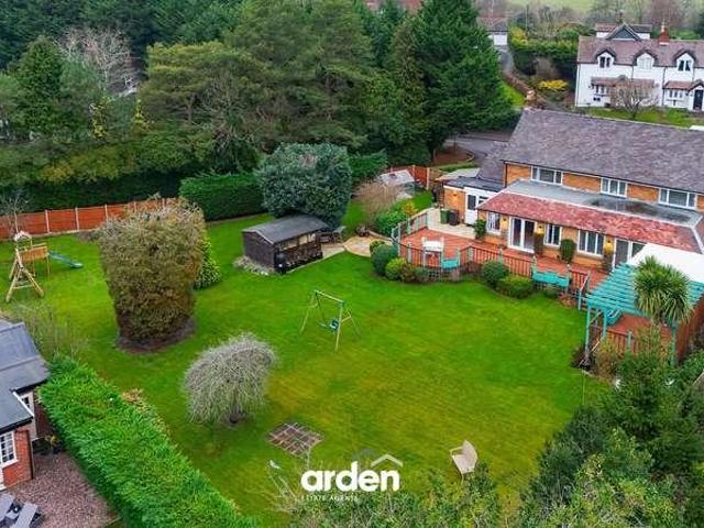 5 bed house for sale