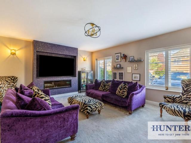 5 bed house for sale