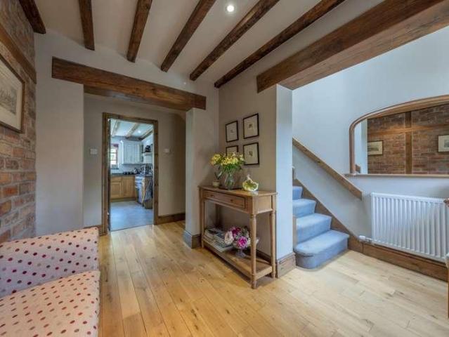 5 bed house for sale