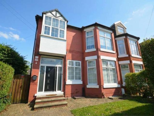 5 bed house for sale