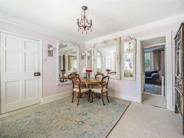 5 bed house for sale