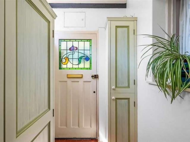5 bed house for sale