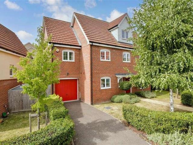 5 bed house for sale