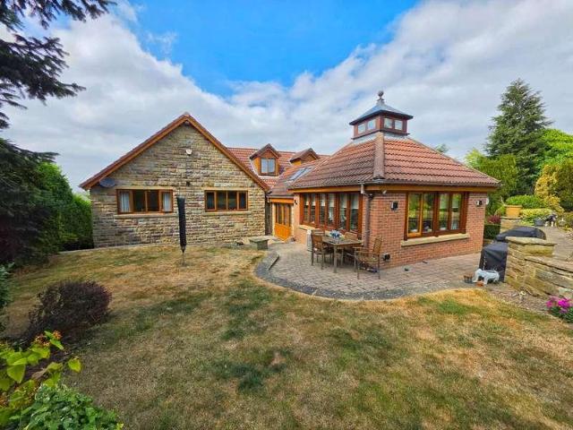 5 bed house for sale