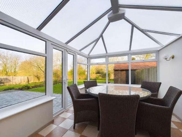 5 bed house for sale