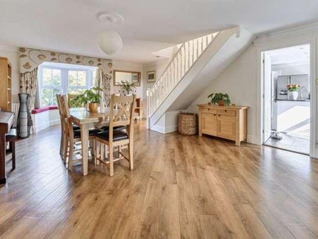 5 bed house for sale