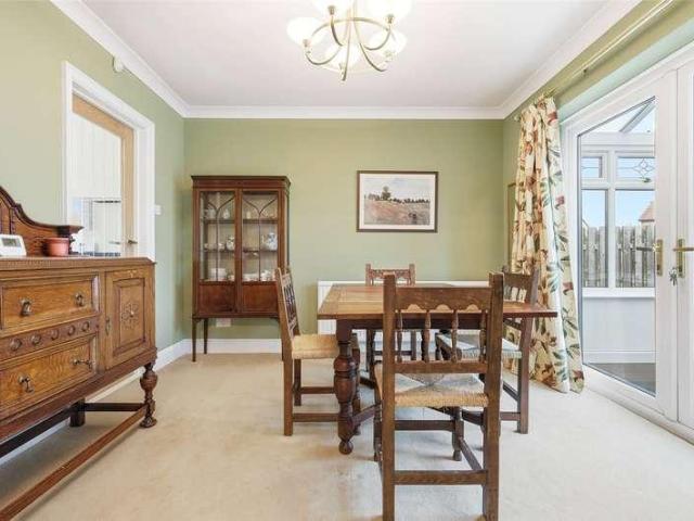 5 bed house for sale