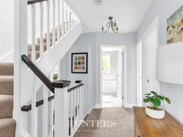 5 bed house for sale