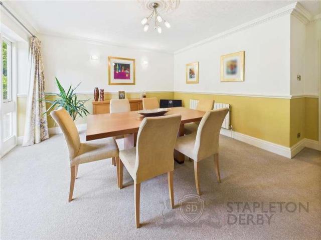 5 bed house for sale