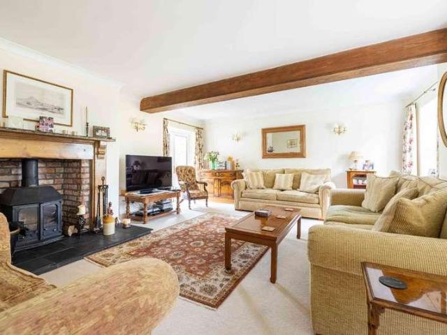 5 bed house for sale