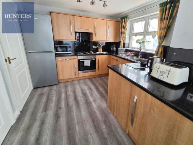 5 bed house for sale