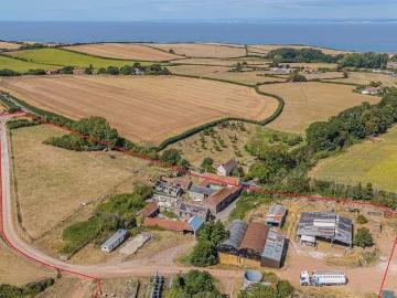 5 bed house for sale