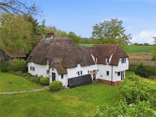 5 bed house for sale