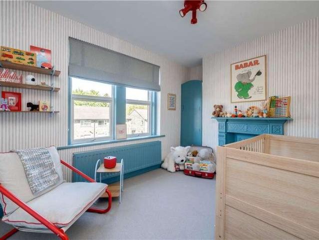 5 bed house for sale
