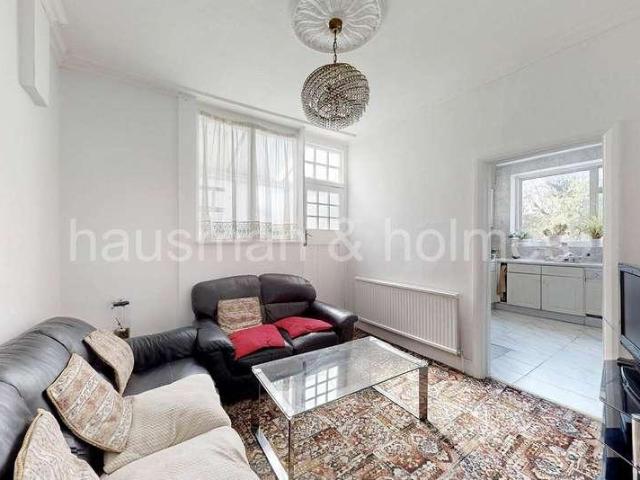 5 bed house for sale