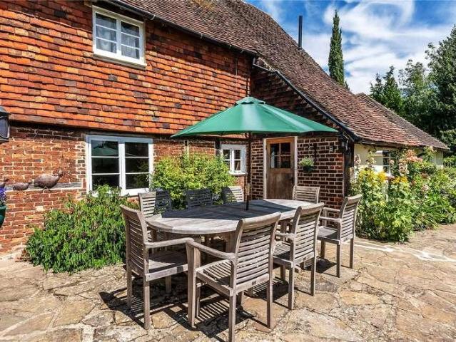 5 bed house for sale
