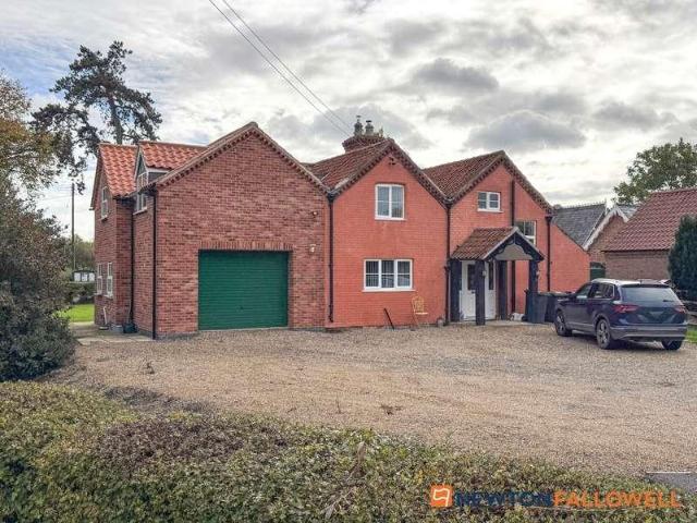 5 bed house for sale