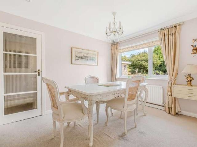 5 bed house for sale