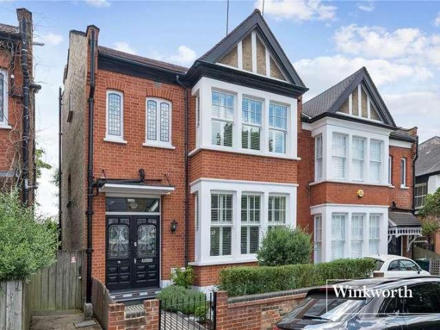 5 bed house for sale