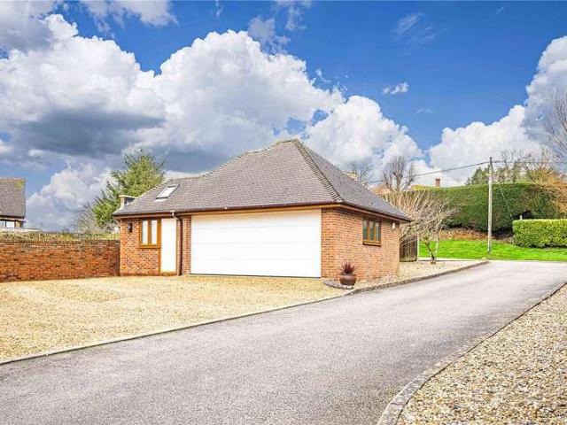5 bed house for sale