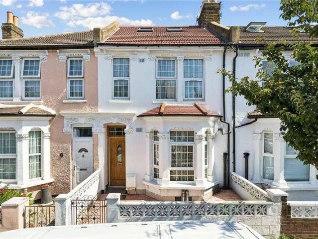 5 bed house for sale