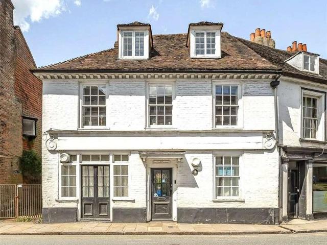 5 bed house for sale
