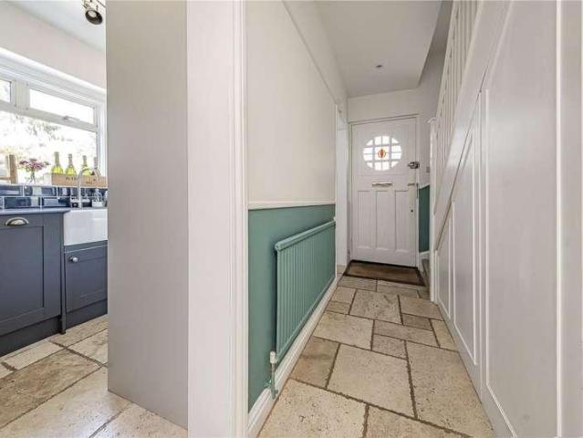 5 bed house for sale