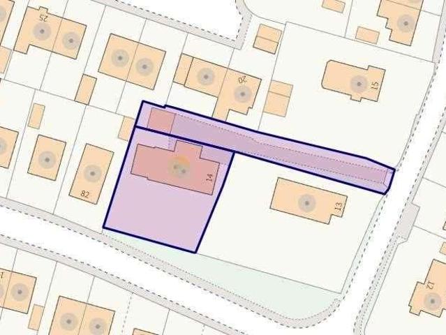 5 bed house for sale