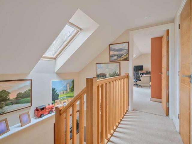 5 bed house for sale