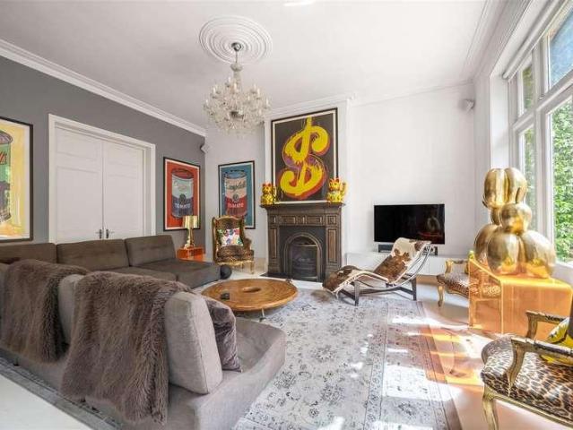 5 bed house for sale