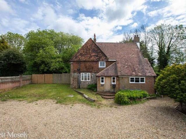 5 bed house for sale
