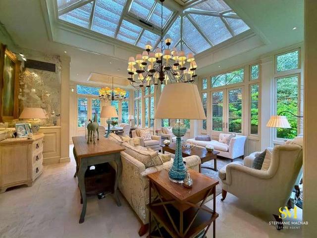 5 bed house for sale